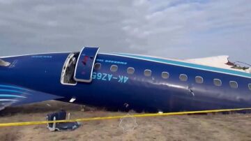 Avión estrellado en Kazajistán