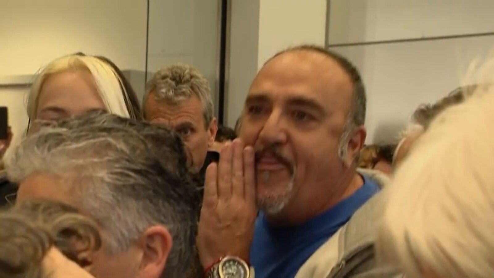 Piden la dimisión del alcalde de Alfafar en un pleno de gran tensión tras la DANA: 