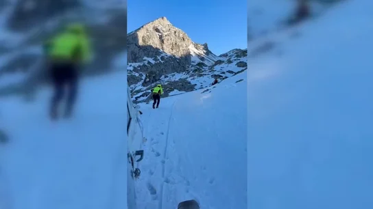 Se busca a un montañero en los Picos de Europa. Se busca a un montañero en los Picos de Europa.