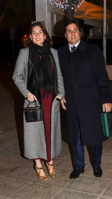 Lourdes Montes y Fran Rivera posando para la prensa Lourdes Montes y Fran Rivera posando para la prensa