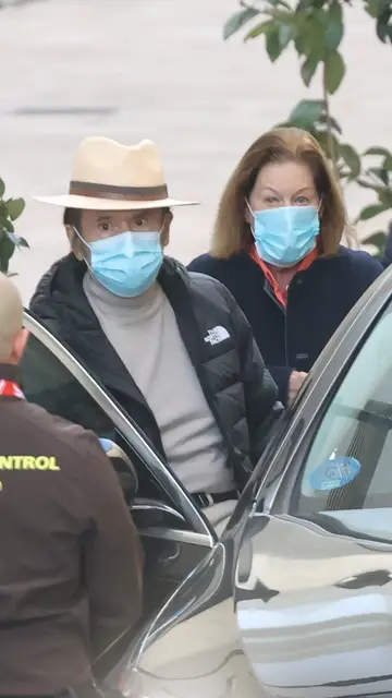 Raphael, acompañado de su mujer Natalia Figueroa Raphael, acompañado de su mujer Natalia Figueroa