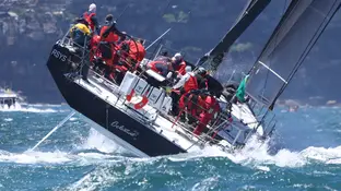 El Celestial durante la salida de la Sydney Hobart Yacht Race 2024 El Celestial durante la salida de la Sydney Hobart Yacht Race 2024