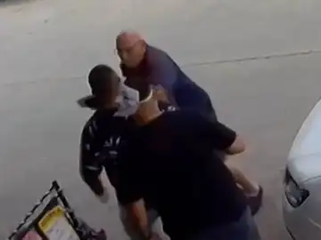 Un policía retirado mata a quemarropa a su vecino Un policía retirado mata a quemarropa a su vecino