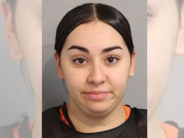 Imagen policial de Brianna Alvelo, de 22 años.