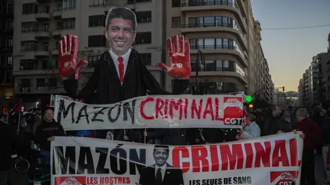 Una nueva manifestación exige dimisión de Mazón por la dana y muestra "toda la rabia del pueblo dos meses después" Una nueva manifestación exige dimisión de Mazón por la dana y muestra "toda la rabia del pueblo dos meses después"