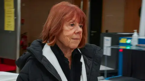 A3 Noticias 1 (30-12-24) El exmarido de Giséle Pelicot no recurrirá su condena a 20 años de prisión, pero habrá un nuevo juicio. Al menos 17 de los 50 condenados, apelarán A3 Noticias 1 (30-12-24) El exmarido de Giséle Pelicot no recurrirá su condena a 20 años de prisión, pero habrá un nuevo juicio. Al menos 17 de los 50 condenados, apelarán