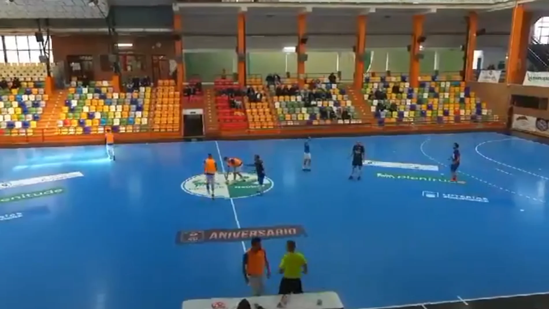 Momento de la agresión al colegiado Momento de la agresión al colegiado