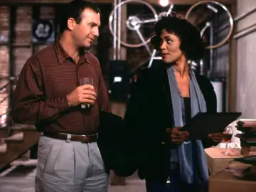 Kevin Costner y Whitney Houston Kevin Costner y Whitney Houston