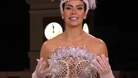El vestido de las Campanadas de Cristina Pedroche El vestido de las Campanadas de Cristina Pedroche