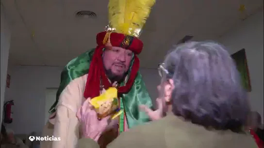 El Cartero Real visita a los mayores en una residencia de Sevilla El Cartero Real visita a los mayores en una residencia de Sevilla: "Disfrutan como niños"