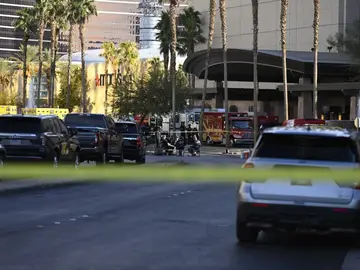 Explosión frente a la torre Trump en Las Vegas Explosión frente a la torre Trump en Las Vegas
