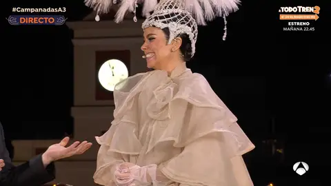Cristina Pedroche dando las Campanadas Cristina Pedroche dando las Campanadas