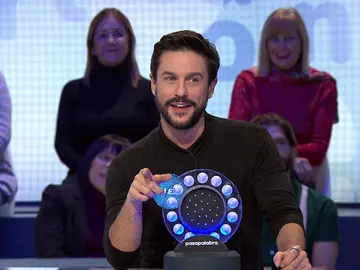El dardo de Alejo Sauras que Roberto Leal no se veía venir: “No sé si es un piropo o una guantá” El dardo de Alejo Sauras que Roberto Leal no se veía venir: “No sé si es un piropo o una guantá”