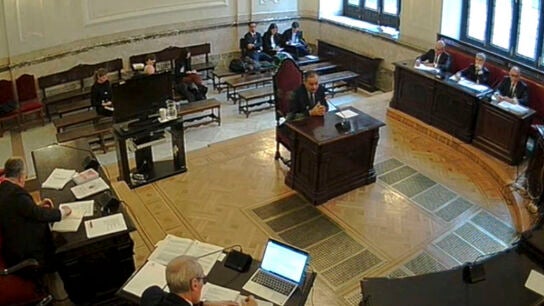 Fotograma de la grabaci&oacute;n a la que ha tenido acceso EFE del exministro de Transportes y exsecretario de organizaci&oacute;n del PSOE, Jos&eacute; Luis &Aacute;balos, durante su declaraci&oacute;n en el Tribunal Supremo del pasado 12 de diciembre