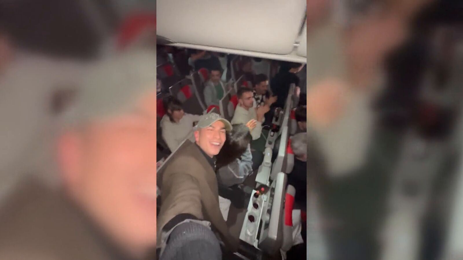 Empezar el año desde el aire, en pleno vuelo: “Compramos las uvas en el aeropuerto, el precio nos daba igual