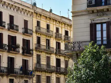 Imagen de archivo de balcones en Barcelona. Imagen de archivo de balcones en Barcelona.