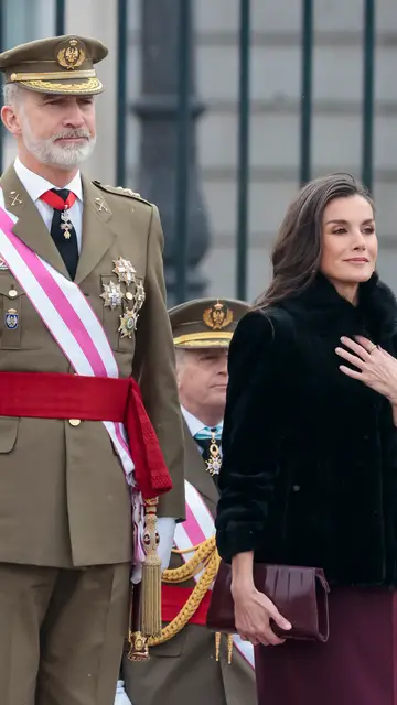 La reina Letizia y el rey Felipe en la Pascua Militar La reina Letizia y el rey Felipe en la Pascua Militar