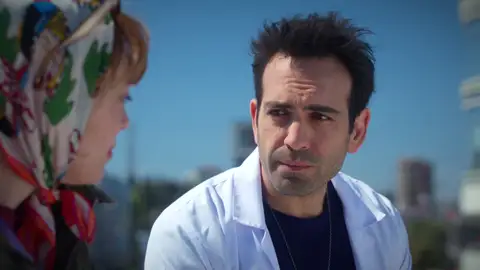 Evren le enseña a Bahar a confiar en sí misma y seguir su intuición: “Tu voz interior no se equivoca” Evren le enseña a Bahar a confiar en sí misma y seguir su intuición: “Tu voz interior no se equivoca”