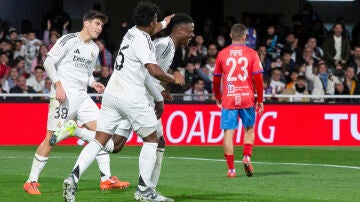 Camavinga celebrando su gol ante la Deportiva Minera