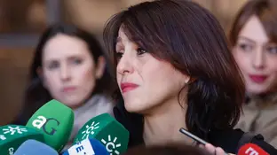 El Juzgado de Guardia suspende la orden italiana de restitución al padre del hijo menor de Juana Rivas El Juzgado de Guardia suspende la orden italiana de restitución al padre del hijo menor de Juana Rivas