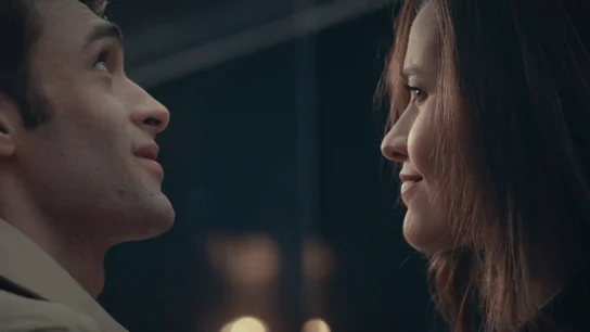 Un amor secreto, una boda que engañó a todos y la verdad oculta sobre Parla, al descubierto Un amor secreto, una boda que engañó a todos y la verdad oculta sobre Parla, al descubierto