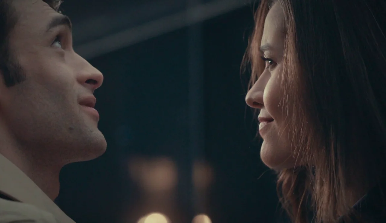 Un amor secreto, una boda que engañó a todos y la verdad oculta sobre Parla, al descubierto