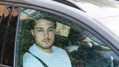 Carlo Costanzia a su llegada a la casa de Terelu Carlo Costanzia a su llegada a la casa de Terelu