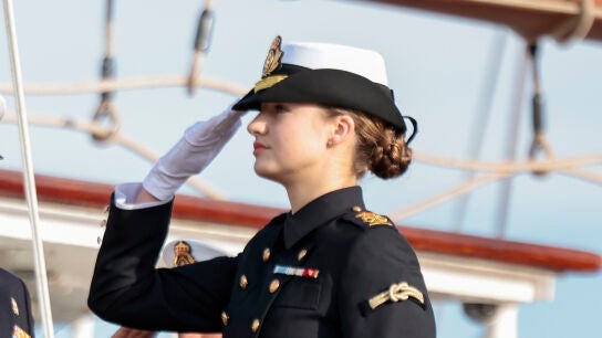 La princesa Leonor embarca en el Juan Sebasti&aacute;n Elcano