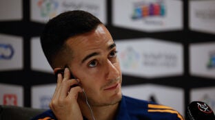 Lucas V&aacute;zquez, en la rueda de prensa en Arabia Saud&iacute;