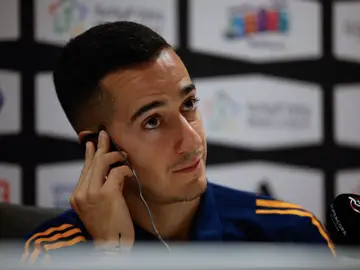 Lucas Vázquez, en la rueda de prensa en Arabia Saudí Lucas Vázquez, en la rueda de prensa en Arabia Saudí