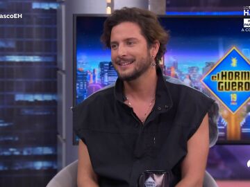 Desde olvidar el traje antes de una gala, hasta perder un ordenador: los peores despistes de Manuel Carrasco