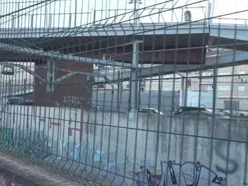 Una adolescente a punto de morir por hacerse un selfi en la estación de trenes de Son Costa, en Palma Una adolescente a punto de morir por hacerse un selfi en la estación de trenes de Son Costa, en Palma