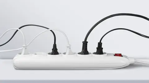 Regleta de enchufes Regleta de enchufes