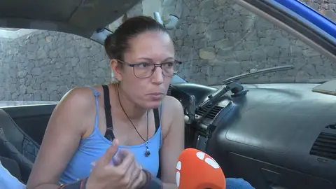 Vive en un coche porque no puede pagar un alquiler Vive en un coche porque no puede pagar un alquiler