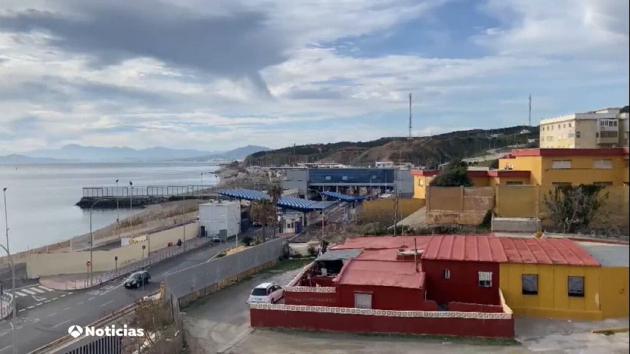 <![CDATA[Melilla estalla por las trabas de Marruecos en las aduanas: "Ellos mandan y el Gobierno traga"]]>
