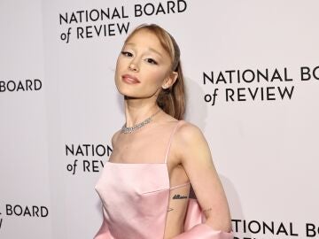 Ariana Grande en los premios National Board of Review 2025