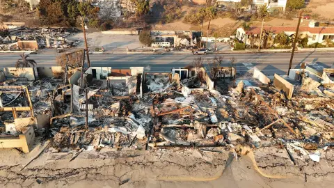 La casa de Paris Hilton quemada tras los incendios de Los Ángeles La casa de Paris Hilton quemada tras los incendios de Los Ángeles