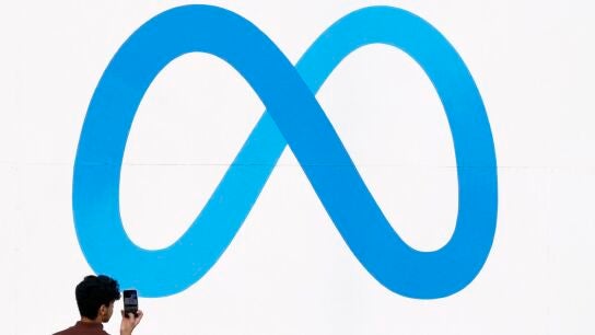 Logotipo de Meta, la compa&ntilde;&iacute;a de Mark Zuckerberg