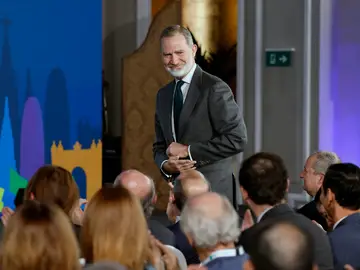 El rey alerta de una “creciente ola de proteccionismo” que crea incertidumbre y pone a España como ejemplo de apertura en tiempos convulsos El rey alerta de una “creciente ola de proteccionismo” que crea incertidumbre y pone a España como ejemplo de apertura en tiempos convulsos