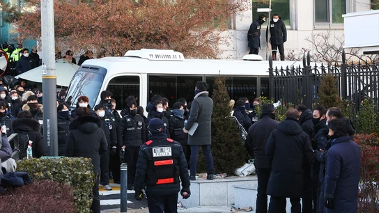 El arresto del presidente de Corea del Sur, Yoon Suk Yeol El arresto del presidente de Corea del Sur, Yoon Suk Yeol