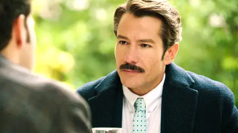 Santiago encuentra en Pelayo a su mejor aliado para llevar a cabo su venganza: “Soy su mejor baza para meter en la cárcel a Marta De la Reina” Santiago encuentra en Pelayo a su mejor aliado para llevar a cabo su venganza: “Soy su mejor baza para meter en la cárcel a Marta De la Reina”