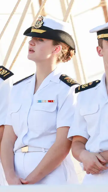 La princesa Leonor llega a Tenerife a bordo de Elcano La princesa Leonor llega a Tenerife a bordo de Elcano