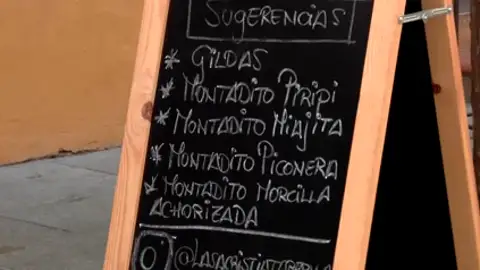 Cruce de versiones en el caso de los intoxicados por comer montaditos de pringá en un cumpleaños en Córdob Cruce de versiones en el caso de los intoxicados por comer montaditos de pringá en un cumpleaños en Córdob