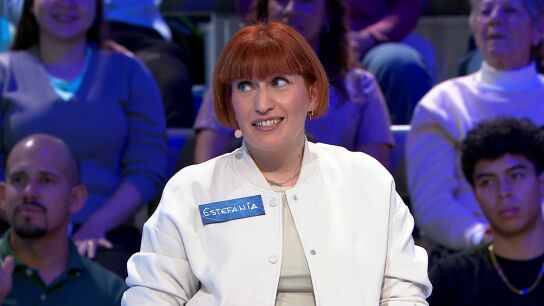 &ldquo;Si tiro, seguro que caigo en la quiebra&rdquo;: Estefan&iacute;a apuesta por la seguridad en La ruleta de la suerte