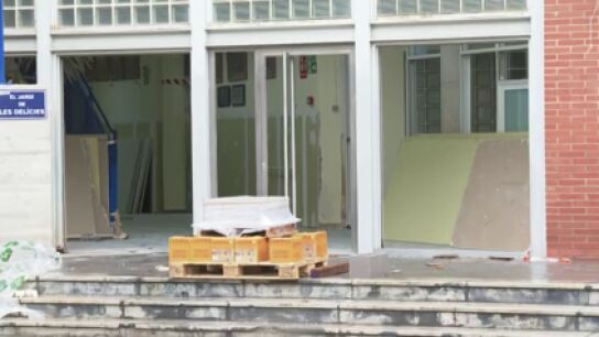 Sin calefacci&oacute;n en el IES 25 d' Abril de Alfafar tras la DANA: "Los alumnos est&aacute;n en clase con abrigos y mantas"