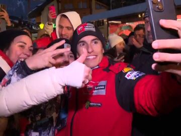 Del rojo al blanco: Marc Márquez cambia la moto por los esquís en Madonna di Campiglio