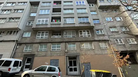 Bloque de pisos con una inquiokupa en A Coruña Bloque de pisos con una inquiokupa en A Coruña