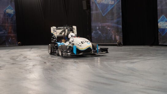 &iexcl;A toda mecha! Marron muestra a Pecos el primer monoplaza de F&oacute;rmula 1