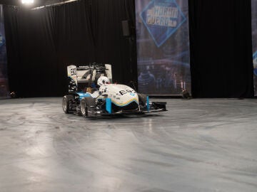 &iexcl;A toda mecha! Marron muestra a Pecos el primer monoplaza de F&oacute;rmula 1