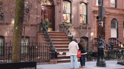 La casa original de Carrie Bradshaw en Sexo en Nueva York La casa original de Carrie Bradshaw en Sexo en Nueva York